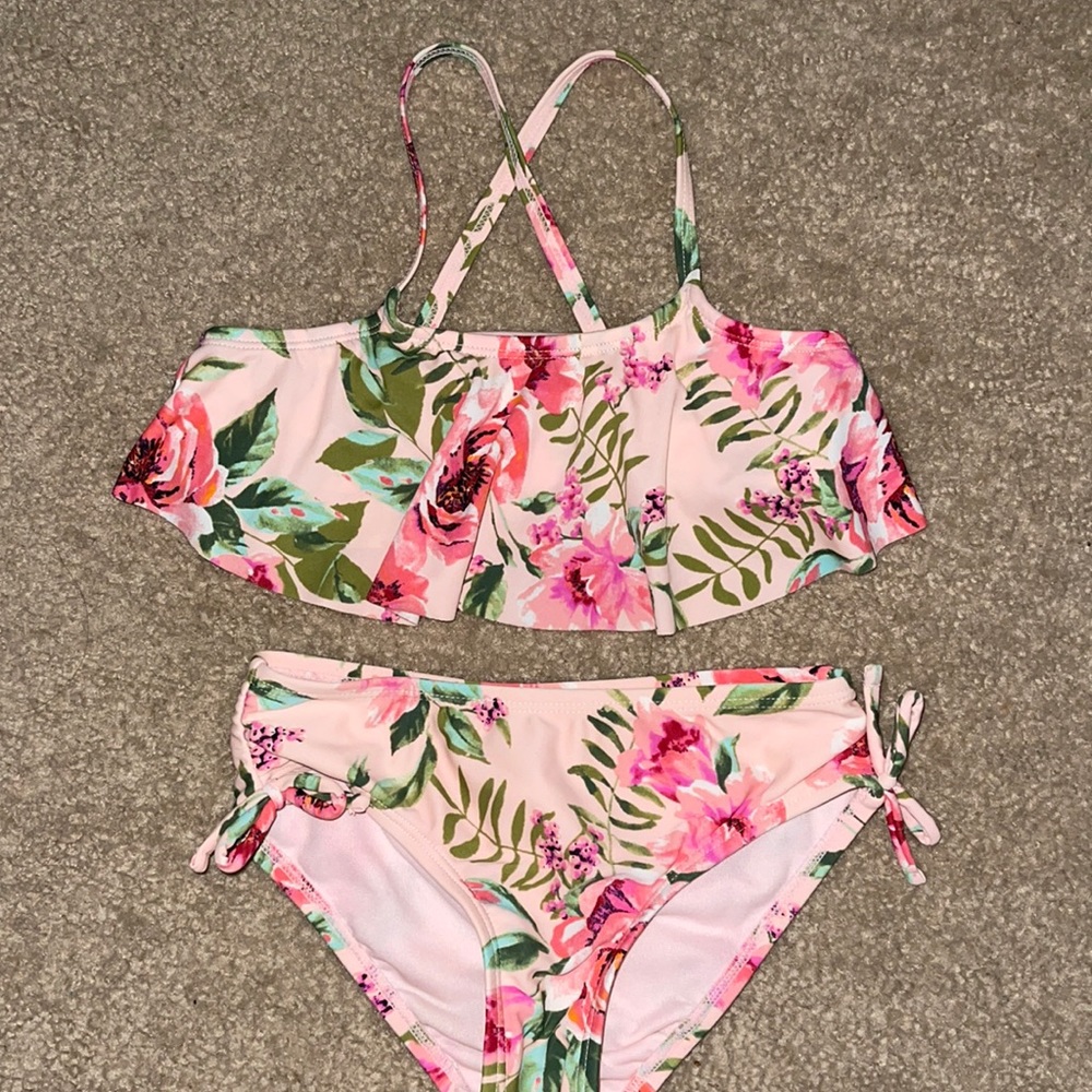 Little girls 2 piece swim suit